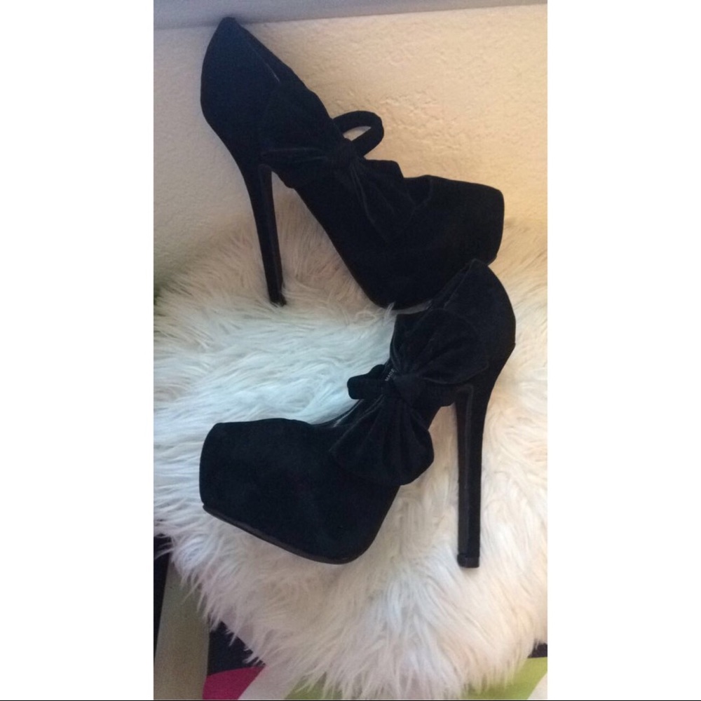 Black Heels